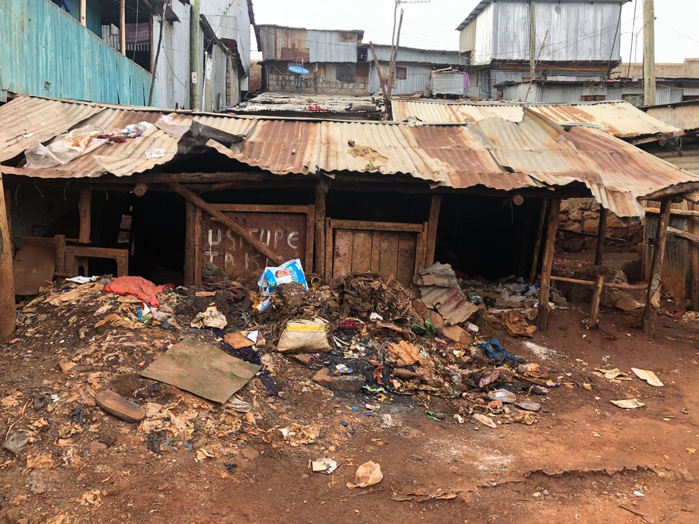 dirt and rubbish is everywhere in Kibera