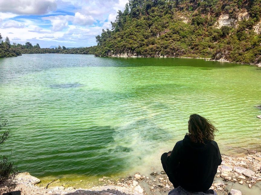  A green lake in Wai-O-Tapu, due to the high geothermal activity.