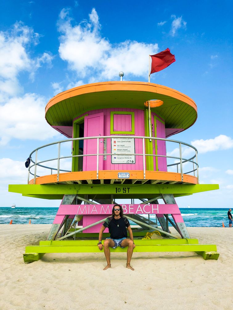 lifeguard tower in miami beach