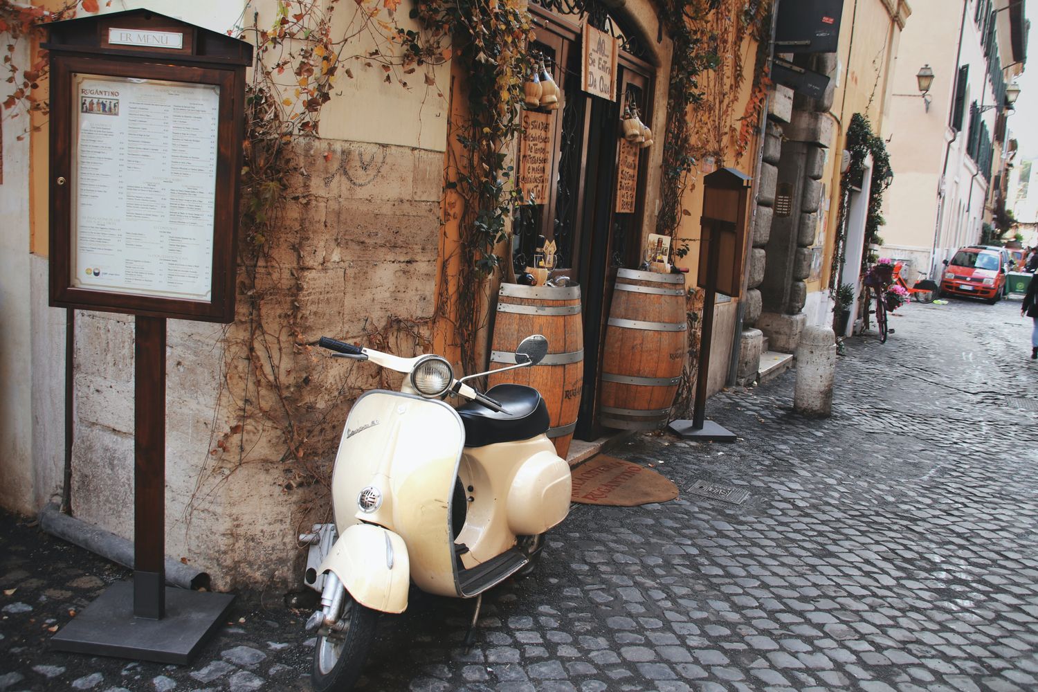 the cozy streets of Trastevere.