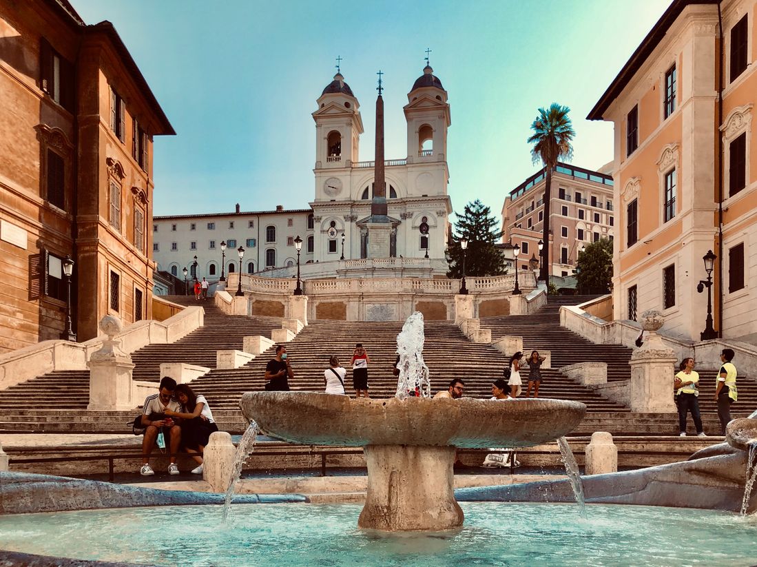 Spanish Steps with its 136 steps is one of the unmissable sites in the heart of Rome.